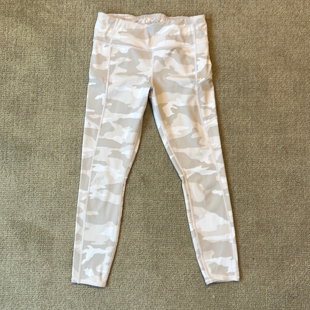Athleta Womens Ultimate Stash 7/8 Legging